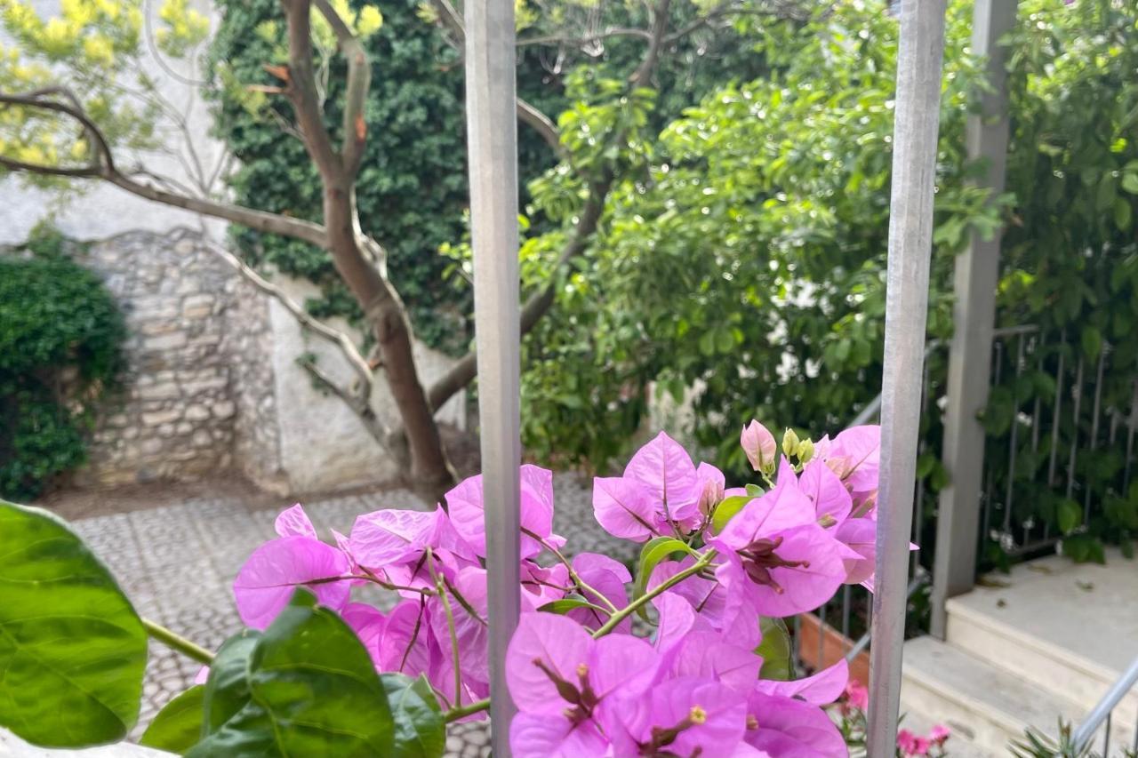 Borgo Dei Sogni Appartement San Felice del Benaco Buitenkant foto