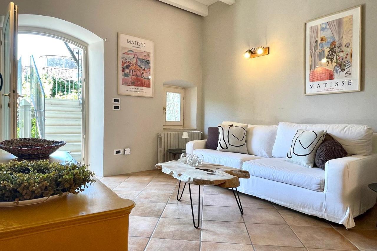 Borgo Dei Sogni Appartement San Felice del Benaco Buitenkant foto