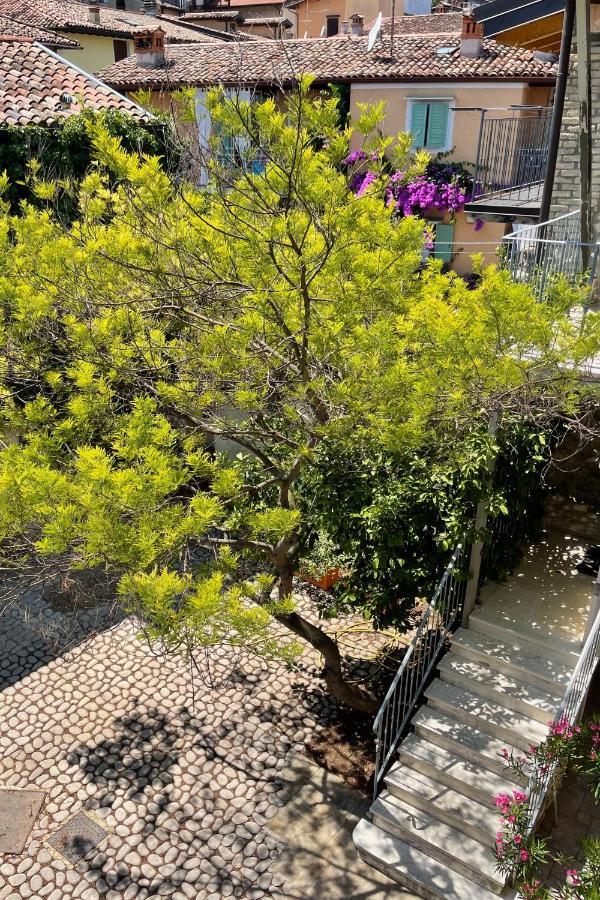 Borgo Dei Sogni Appartement San Felice del Benaco Buitenkant foto