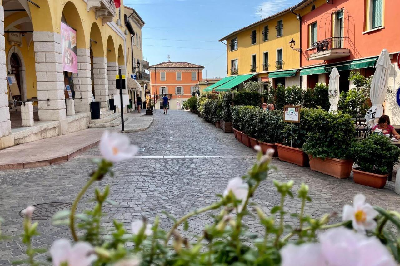 Borgo Dei Sogni Appartement San Felice del Benaco Buitenkant foto
